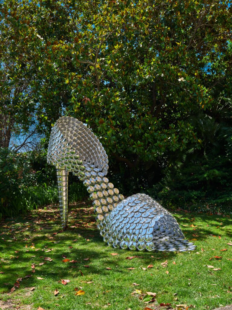 JoanaVasconcelos-Dorothy-©Jean-ChristopheLett